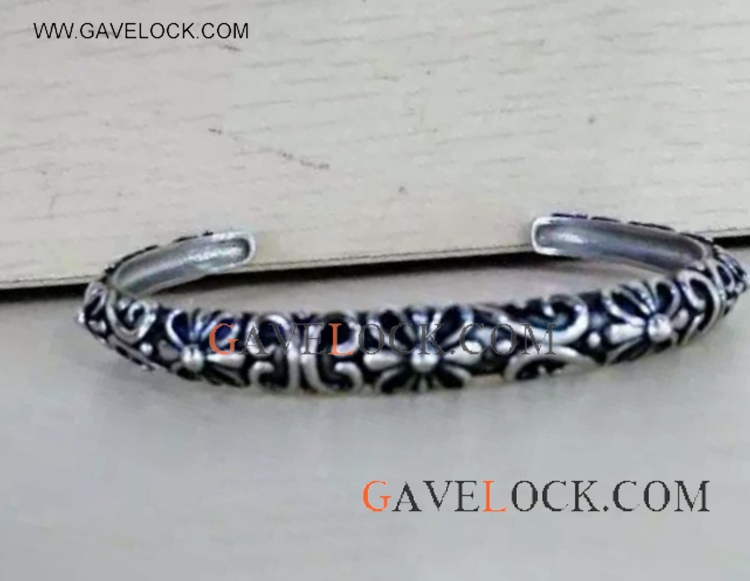 Black Flower Stainless Steel Punk Bangle